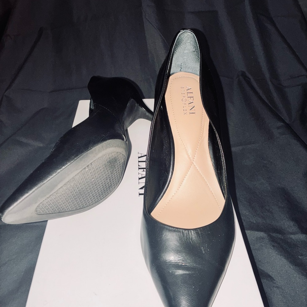 Alfani Women's Sleek Black Leather Heels - Picture 3 of 6